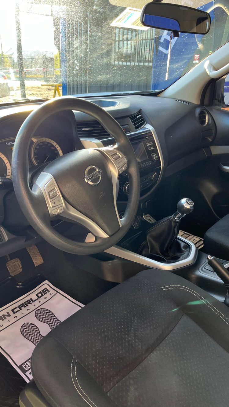 NISSAN NAVARA 2020 MT 2.3CC 4X4 - Imagen 5